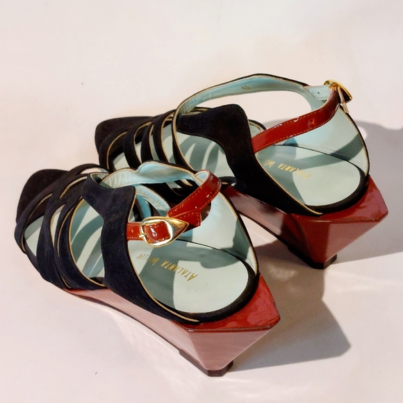 RARE Atalanta Weller red & black sculptural wedge sandal, EU40/US9.5 NWT - Picture 7 of 15